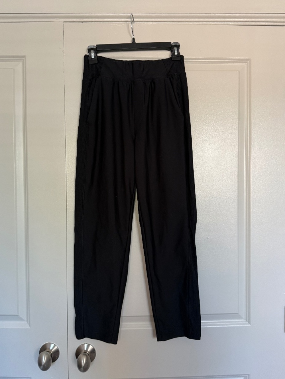 Old Navy Powersoft Go-Dry Black Athletic Joggers Size M